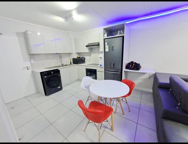 2 BEDROOM APARTMENT FOR SALE IN MOOIKLOOF